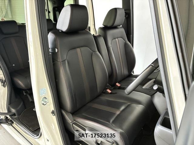 Honda N BOX CUSTOM 2022-10 7618577-7