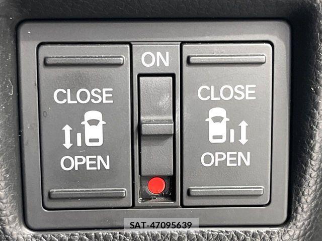 Honda N BOX CUSTOM 2020-03 7618644-2