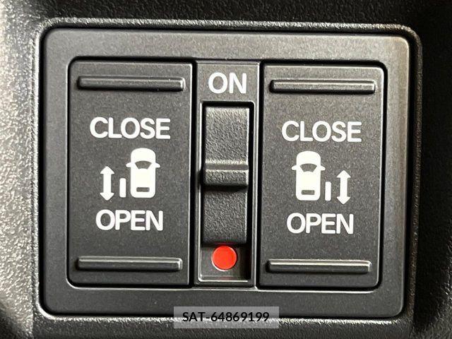 Honda N BOX CUSTOM 2024-03 7618566-4