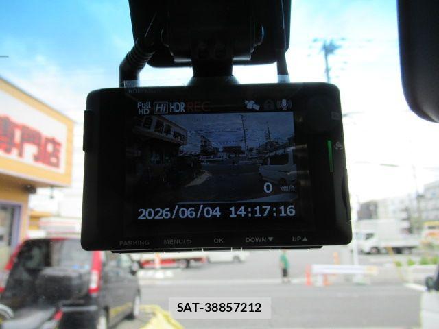 Honda N BOX CUSTOM 2021-01 7618604-19