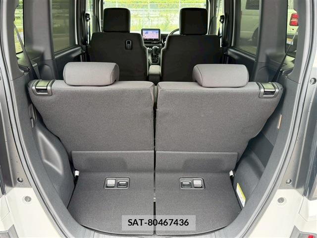 Honda N BOX CUSTOM 2024-02 7618593-15