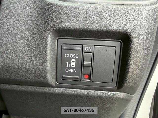 Honda N BOX CUSTOM 2024-02 7618593-25