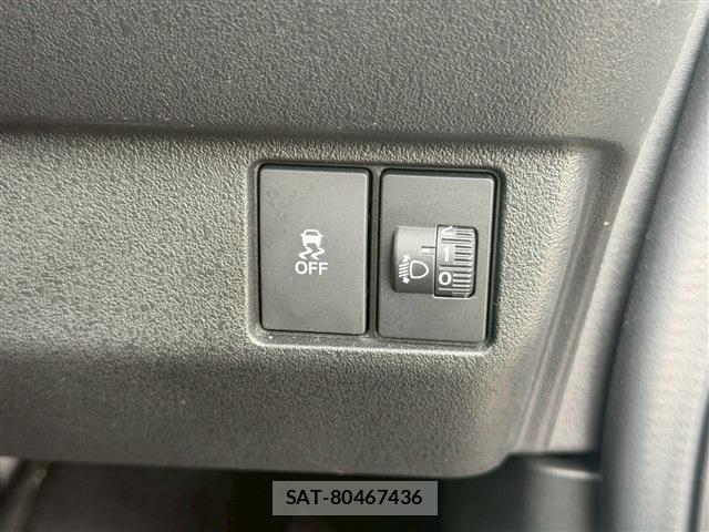 Honda N BOX CUSTOM 2024-02 7618593-28