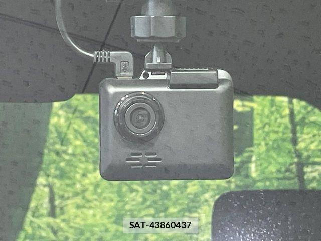Honda N BOX CUSTOM 2023-10 7618592-5
