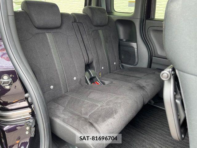 Honda N BOX CUSTOM 2023-02 7618634-8