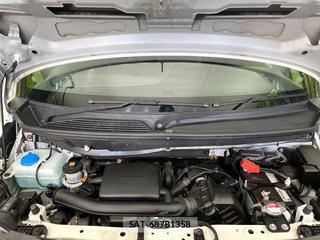 Honda N BOX CUSTOM 2023-01 7618621-17
