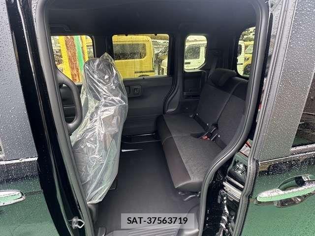 Honda N BOX CUSTOM 2026-04 7618586-5