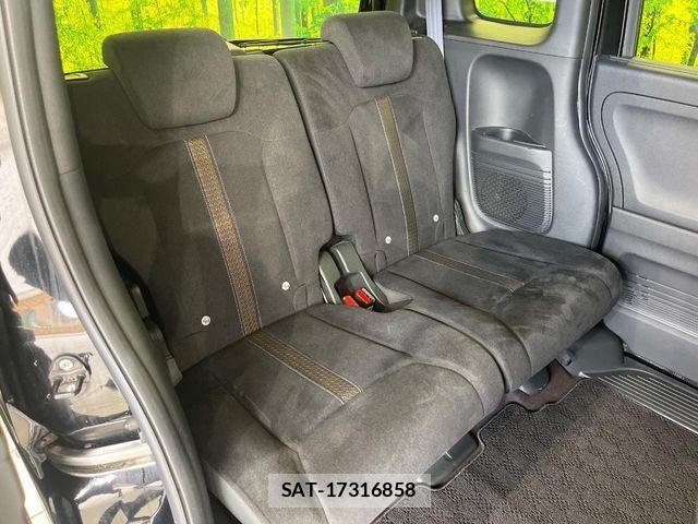 Honda N BOX CUSTOM 2018-03 7618649-8