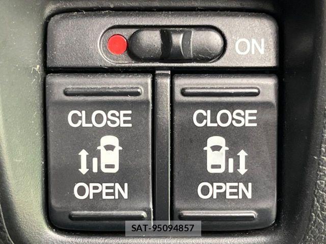 Honda N BOX CUSTOM 2015-04 7726466-2