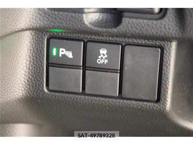 Honda N BOX CUSTOM 2022-06 7726388-16