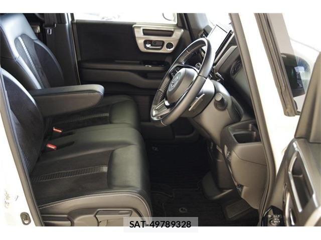Honda N BOX CUSTOM 2022-06 7726388-25