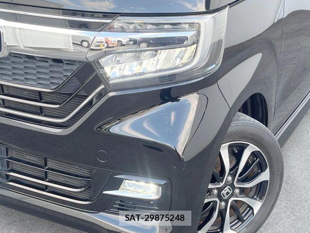 Honda N BOX CUSTOM 2018-03 7787544-11