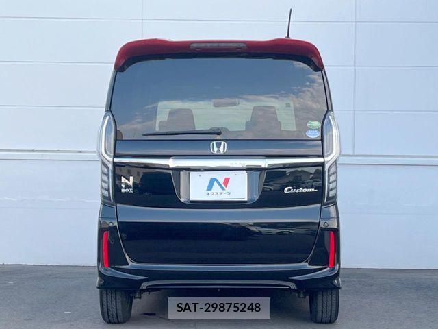 Honda N BOX CUSTOM 2018-03 7787544-14