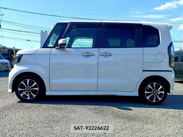 Honda N BOX CUSTOM 2020-04 7787553-4