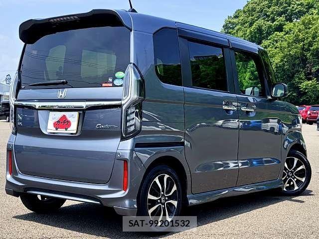 Honda N BOX CUSTOM 2018-01 7787552-2