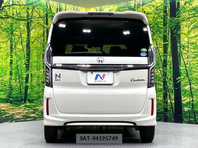 Honda N BOX CUSTOM 2018-03 7787551-16