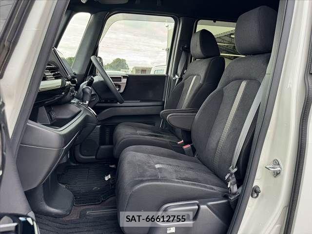 Honda N BOX CUSTOM 2020-06 7787581-16