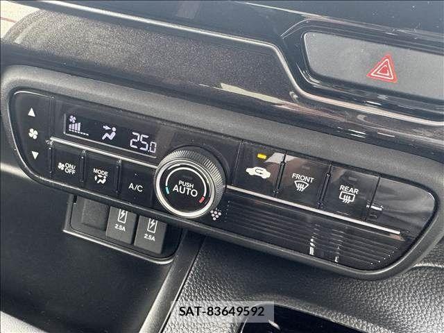 Honda N BOX CUSTOM 2018-04 7787549-17