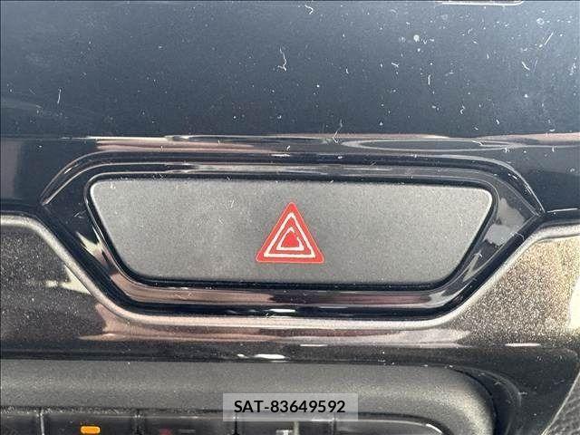 Honda N BOX CUSTOM 2018-04 7787549-18