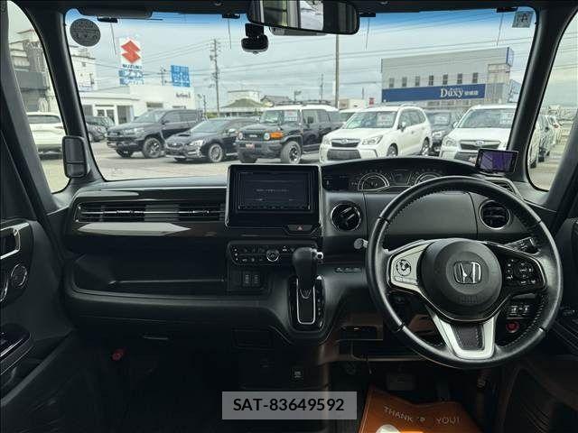 Honda N BOX CUSTOM 2018-04 7787549-1