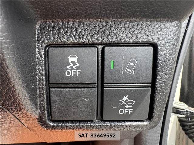 Honda N BOX CUSTOM 2018-04 7787549-23