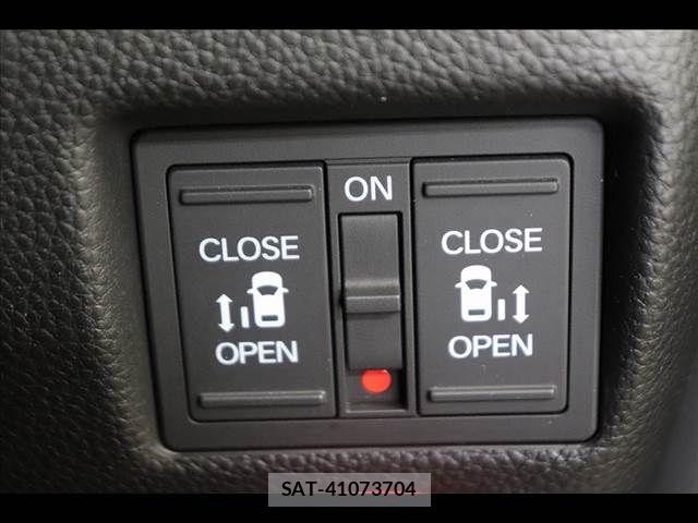 Honda N BOX CUSTOM 2018-01 7878289-3