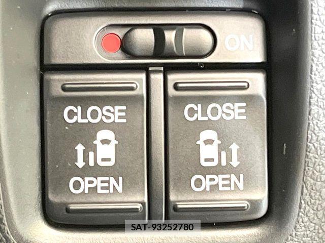 Honda N BOX CUSTOM 2015-08 7878339-4