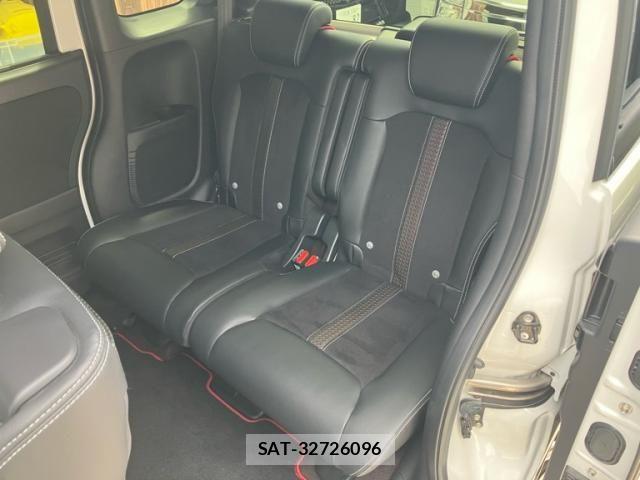 Honda N BOX CUSTOM 2018-11 7878288-9
