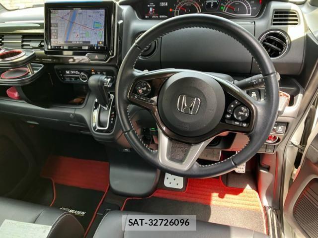 Honda N BOX CUSTOM 2018-11 7878288-13