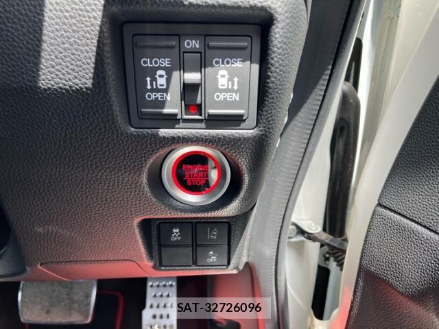 Honda N BOX CUSTOM 2018-11 7878288-14