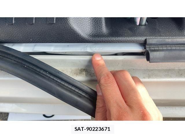 Honda N BOX CUSTOM 2019-10 7878336-27