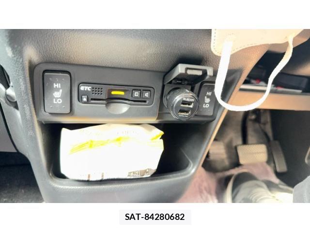 Honda N BOX CUSTOM 2017-01 7878334-16