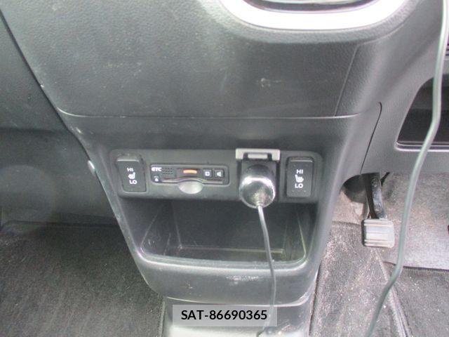 Honda N BOX CUSTOM 2017-01 7878359-12