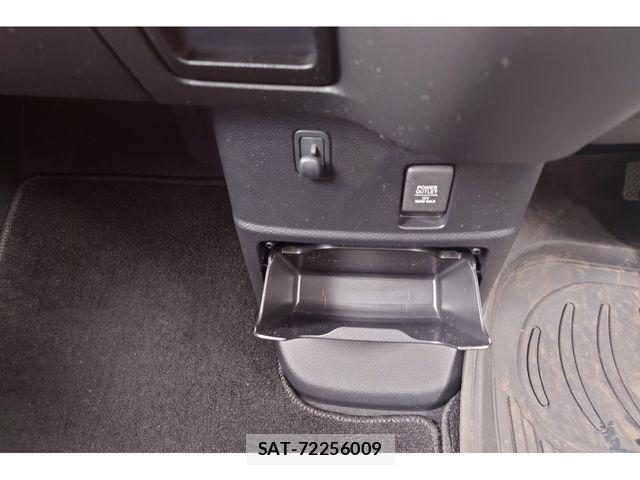 Honda N BOX CUSTOM 2023-10 7903113-16