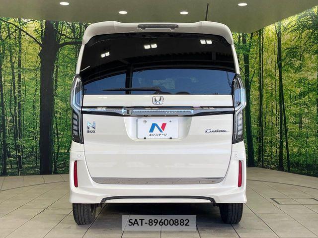 Honda N BOX CUSTOM 2018-01 7962907-14
