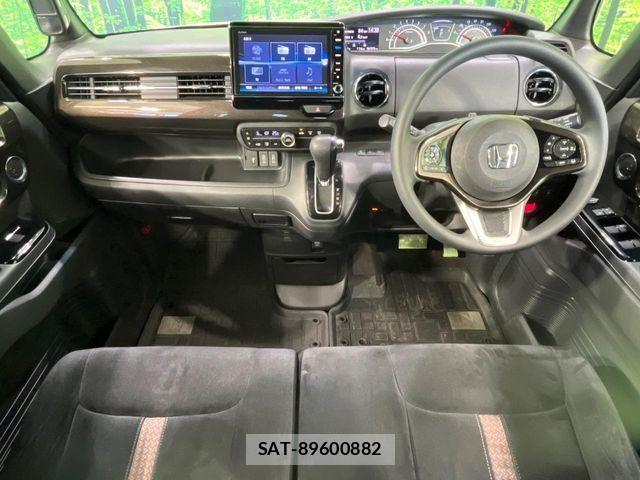 Honda N BOX CUSTOM 2018-01 7962907-1