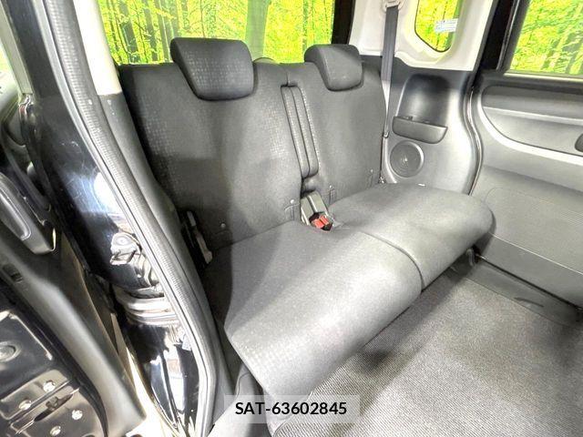 Honda N BOX CUSTOM 2017-03 7962938-9