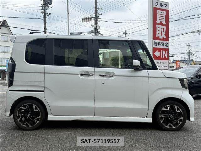 Honda N BOX CUSTOM 2018-09 7962926-15