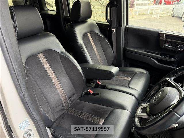 Honda N BOX CUSTOM 2018-09 7962926-6