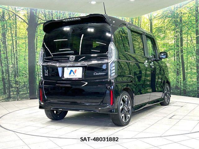 Honda N BOX CUSTOM 2020-06 7962899-17