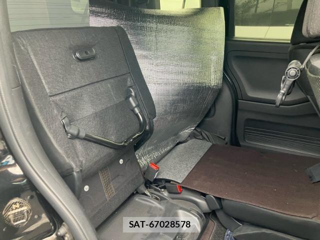 Honda N BOX CUSTOM 2019-06 7962939-10