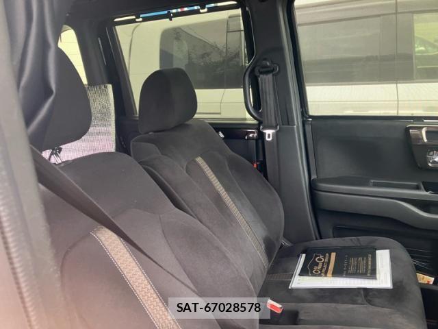Honda N BOX CUSTOM 2019-06 7962939-12