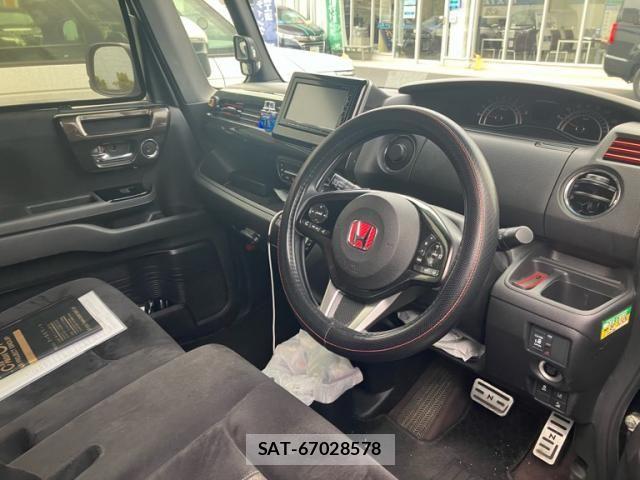 Honda N BOX CUSTOM 2019-06 7962939-13