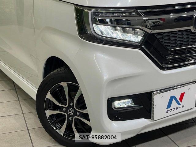 Honda N BOX CUSTOM 2019-10 7962931-11