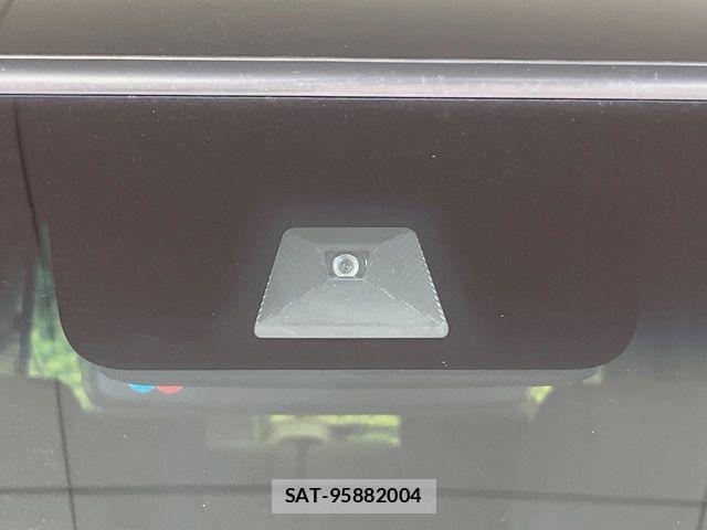 Honda N BOX CUSTOM 2019-10 7962931-4