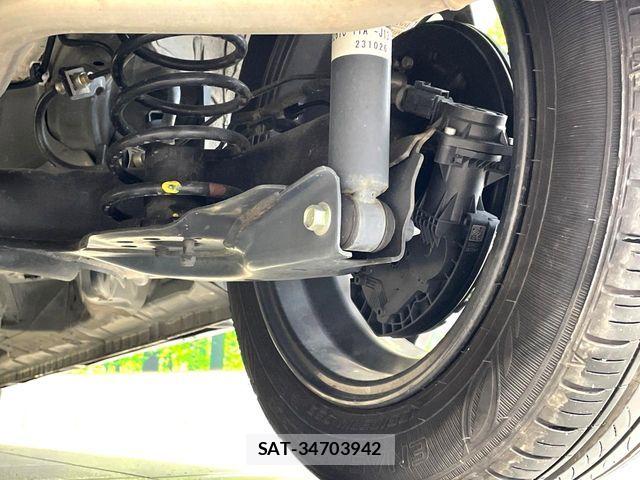 Honda N BOX CUSTOM 2023-11 7962885-19