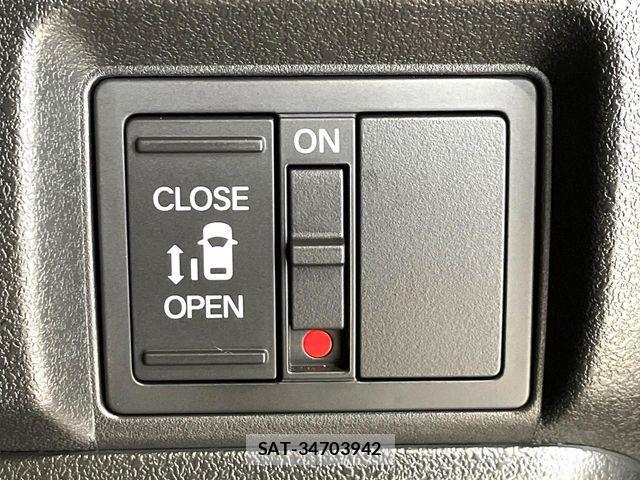 Honda N BOX CUSTOM 2023-11 7962885-2