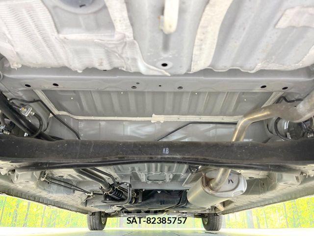 Honda N BOX CUSTOM 2023-05 7962889-17