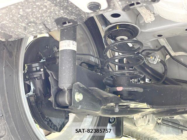 Honda N BOX CUSTOM 2023-05 7962889-18