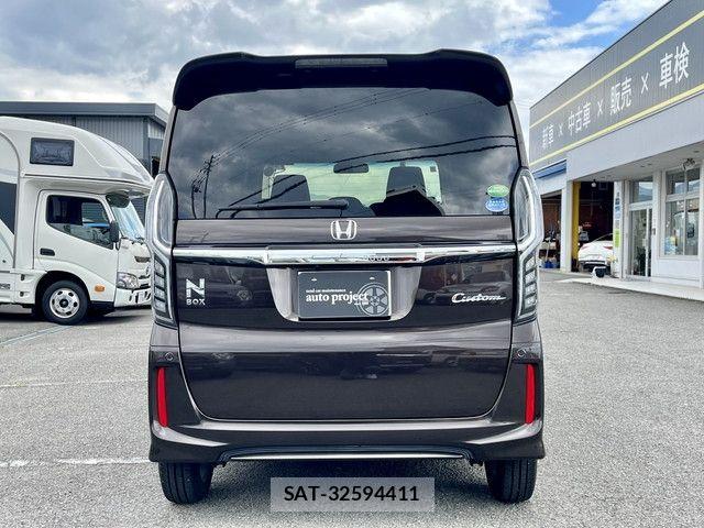 Honda N BOX CUSTOM 2020-01 7962905-10